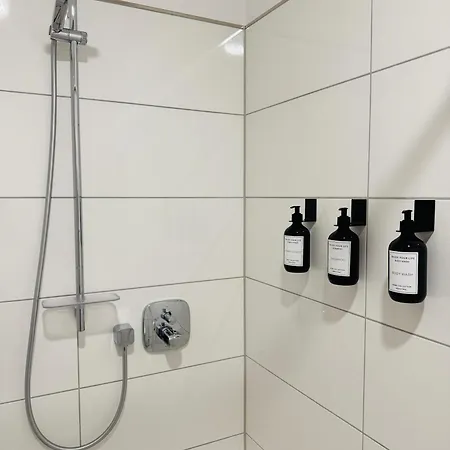 E&e Aparts بادربورن